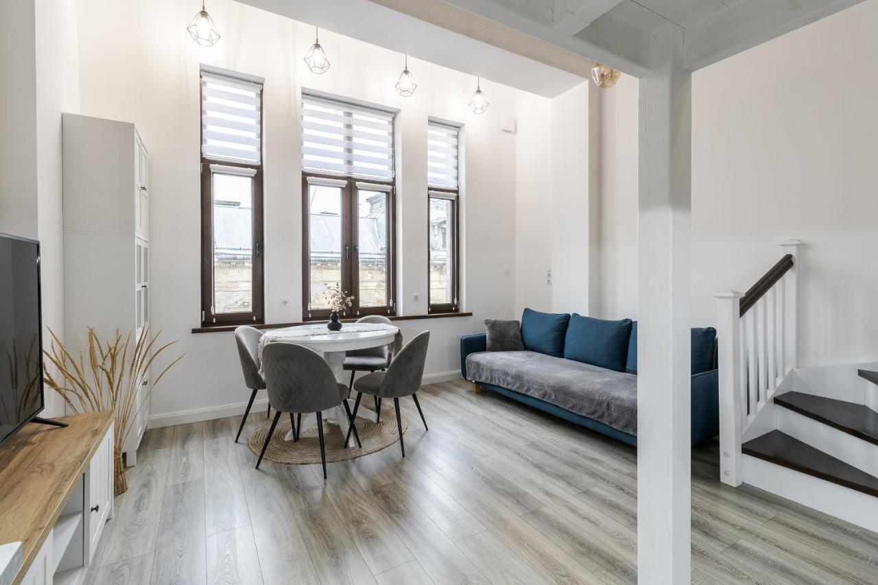 לבוב Inshiapartments On Slovatskoho Str מראה חיצוני תמונה
