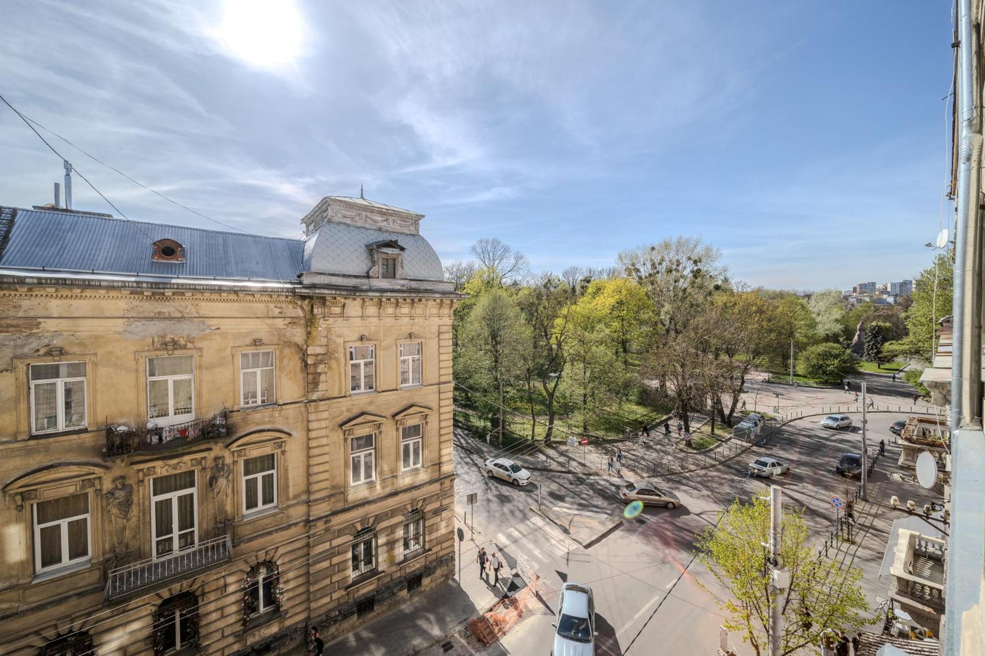 לבוב Inshiapartments On Slovatskoho Str מראה חיצוני תמונה